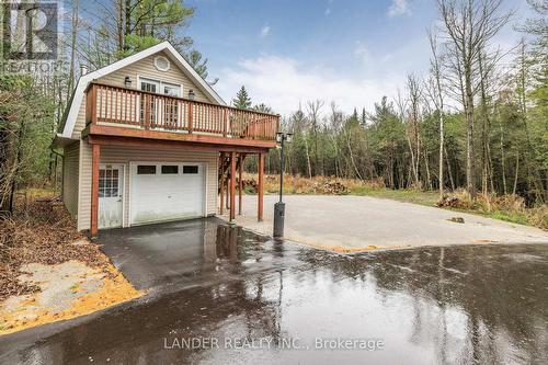 19661 Kennedy Road, East Gwillimbury, ON - Outdoor With Deck Patio Veranda