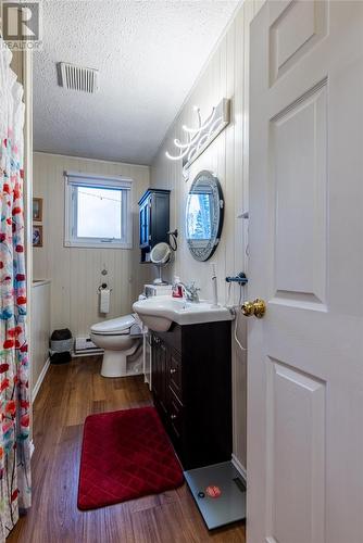 5 Croucher Place, Mount Pearl, NL - Indoor Photo Showing Bathroom