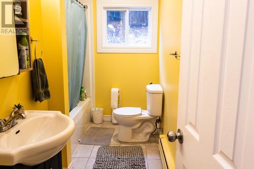 75 Larkhall Street, St. John'S, NL - Indoor Photo Showing Bathroom