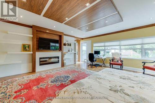 326 Joicey Boulevard, Toronto, ON - Indoor With Fireplace