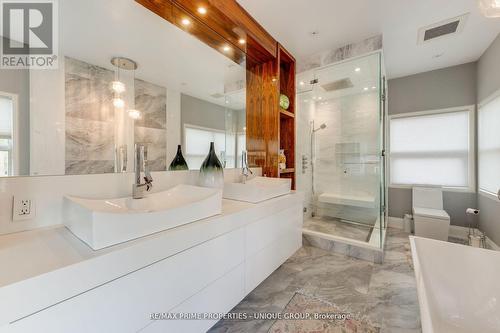 326 Joicey Boulevard, Toronto, ON - Indoor Photo Showing Bathroom