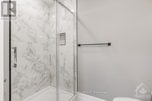 72 Erin Avenue, North Dundas, ON - Indoor Photo Showing Bathroom