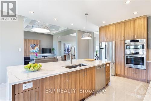 2315 Kilchurn Terrace, Ottawa, ON - Indoor Photo Showing Kitchen With Double Sink With Upgraded Kitchen