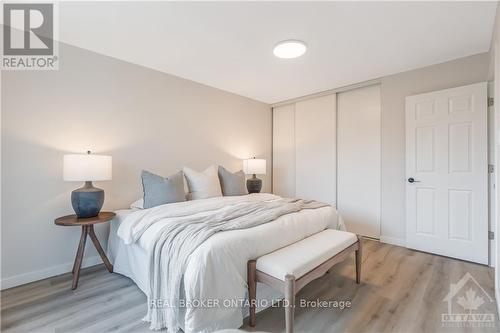 272 Cote Royale Crescent, Ottawa, ON - Indoor Photo Showing Bedroom