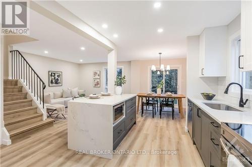 272 Cote Royale Crescent, Ottawa, ON - Indoor Photo Showing Kitchen With Upgraded Kitchen