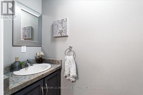 3061 Ilomar Court, Mississauga, ON - Indoor Photo Showing Bathroom