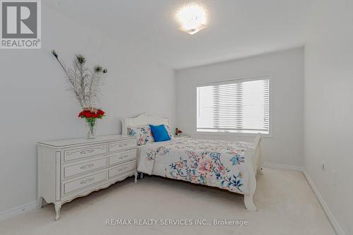 20 Blackberry Valley Crescent, Caledon, ON - Indoor Photo Showing Bedroom