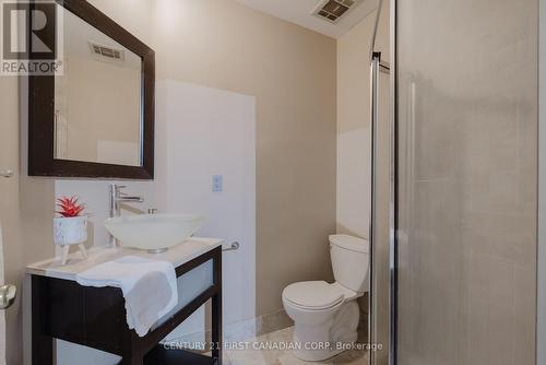 206 - 549 Ridout Street, London, ON - Indoor Photo Showing Bathroom