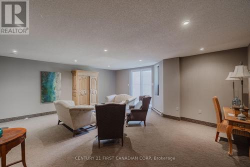 206 - 549 Ridout Street, London, ON - Indoor