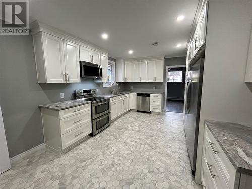 7 Carty Place, Corner Brook, NL - Indoor Photo Showing Kitchen