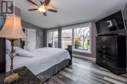 17 Turtle Path, Ramara (Brechin), ON - Indoor Photo Showing Bedroom