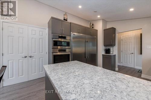 17 Turtle Path, Ramara (Brechin), ON - Indoor Photo Showing Kitchen With Stainless Steel Kitchen