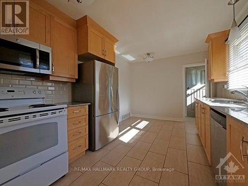 420 Billings Avenue, Ottawa, ON - Indoor Photo Showing Kitchen