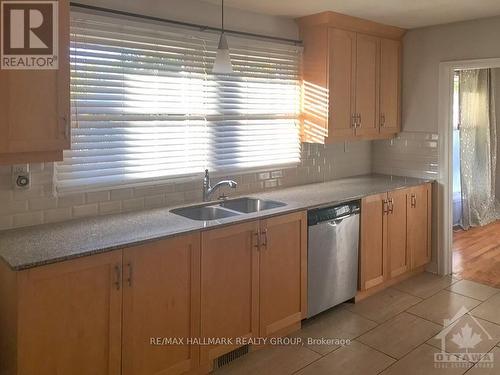 420 Billings Avenue, Ottawa, ON - Indoor Photo Showing Kitchen With Double Sink