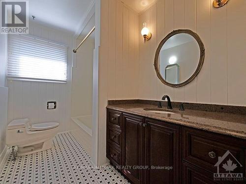 420 Billings Avenue, Ottawa, ON - Indoor Photo Showing Bathroom