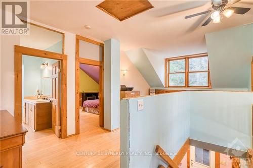 2253 South Lavant Road, Lanark Highlands, ON - Indoor Photo Showing Other Room