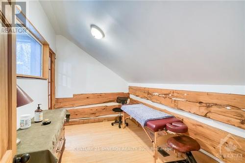 2253 South Lavant Road, Lanark Highlands, ON - Indoor Photo Showing Other Room