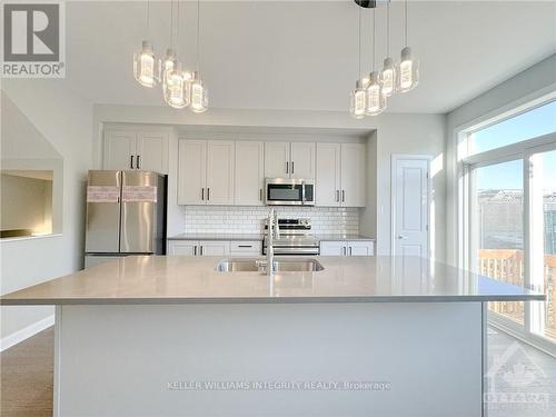 503 Convenire Row, Ottawa, ON - Indoor Photo Showing Kitchen With Upgraded Kitchen