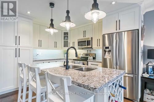 24 Willis Drive, Brampton, ON - Indoor Photo Showing Kitchen With Stainless Steel Kitchen With Double Sink With Upgraded Kitchen