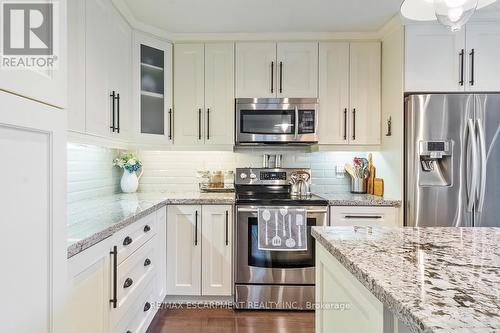 24 Willis Drive, Brampton, ON - Indoor Photo Showing Kitchen With Stainless Steel Kitchen With Upgraded Kitchen