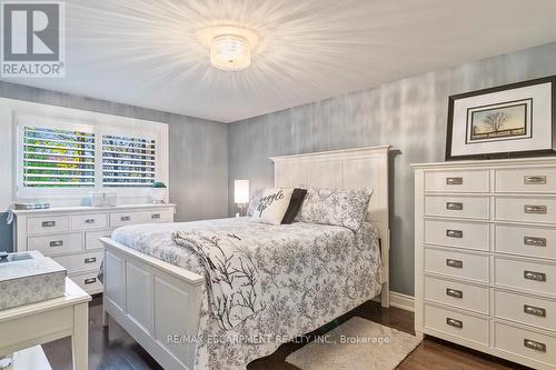 24 Willis Drive, Brampton, ON - Indoor Photo Showing Bedroom