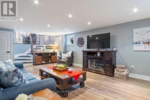 24 Willis Drive, Brampton, ON - Indoor Photo Showing Living Room