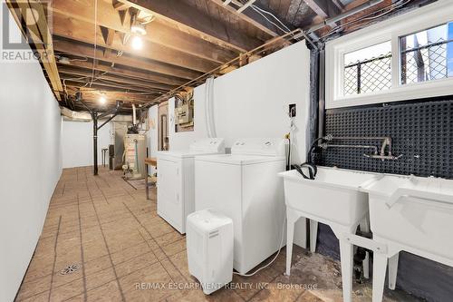 14 Walter Avenue S, Hamilton, ON - Indoor Photo Showing Laundry Room