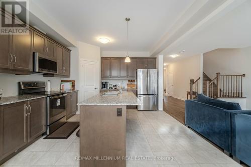 5 - 68 Turbina Court, Grimsby, ON - Indoor Photo Showing Kitchen