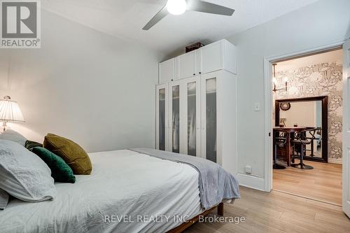 44 Steven Street, Hamilton, ON - Indoor Photo Showing Bedroom