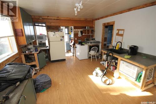 56 2Nd Avenue, Montmartre, SK - Indoor