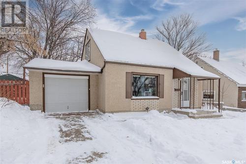 1147 4Th Avenue Ne, Moose Jaw, SK - Outdoor