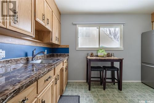 1147 4Th Avenue Ne, Moose Jaw, SK - Indoor Photo Showing Kitchen