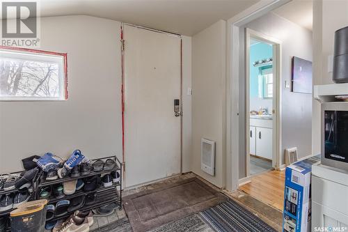 1147 4Th Avenue Ne, Moose Jaw, SK - Indoor Photo Showing Other Room