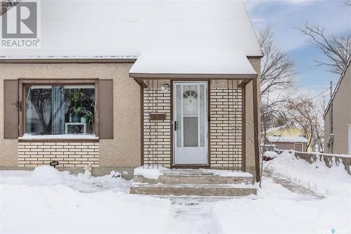 1147 4Th Avenue Ne, Moose Jaw, SK - Outdoor