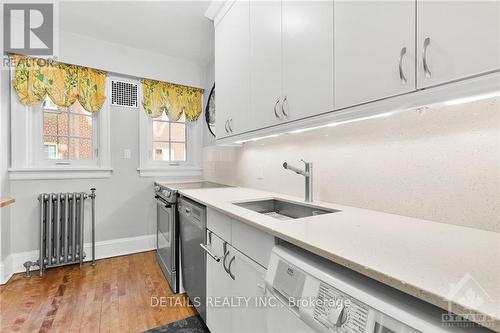 2C - 260 Metcalfe Street, Ottawa, ON - Indoor Photo Showing Kitchen