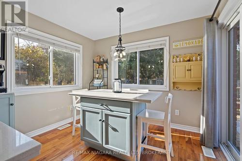 7447 Monastery Drive, Niagara Falls (208 - Mt. Carmel), ON - Indoor Photo Showing Dining Room