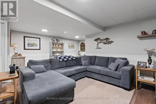 7447 Monastery Drive, Niagara Falls (208 - Mt. Carmel), ON - Indoor