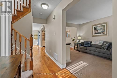 7447 Monastery Drive, Niagara Falls (208 - Mt. Carmel), ON - Indoor Photo Showing Other Room