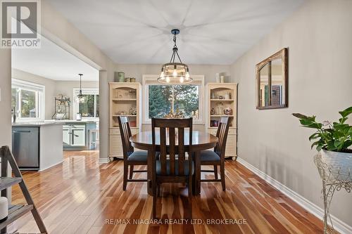 7447 Monastery Drive, Niagara Falls (208 - Mt. Carmel), ON - Indoor Photo Showing Dining Room