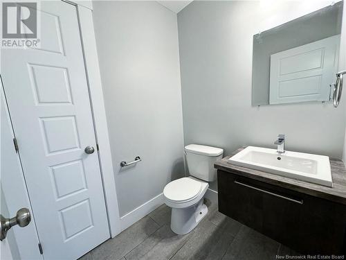 56 Des Peupliers Street, Dieppe, NB - Indoor Photo Showing Bathroom