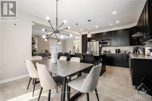 217 Cranesbill Road, Ottawa, ON - Indoor Photo Showing Dining Room