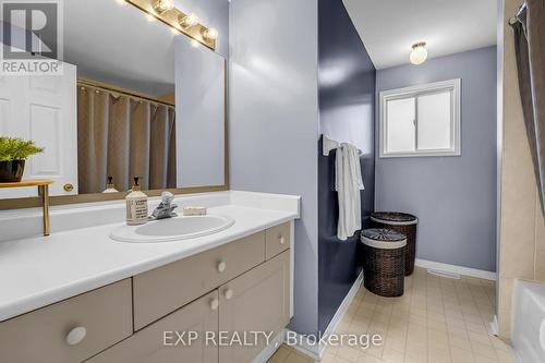 1290 Dartmoor Street, Oshawa, ON - Indoor Photo Showing Bathroom