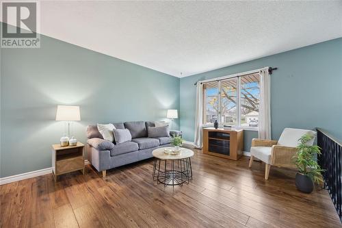 130 Main Street, St Clair, ON - Indoor Photo Showing Living Room