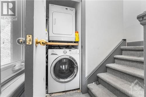 128 Flora Street, Ottawa Centre (4103 - Ottawa Centre), ON - Indoor Photo Showing Laundry Room