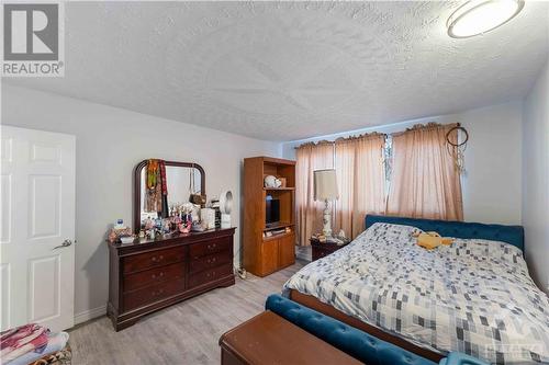 732 Morin Street, Overbook - Castleheights And Area (3503 - Castle Heights), ON - Indoor Photo Showing Bedroom