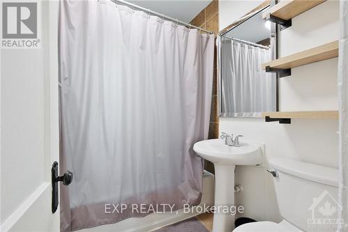 177 Glen Avenue, Ottawa, ON - Indoor Photo Showing Bathroom