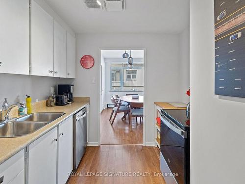 1104-581 Avenue Rd, Toronto, ON - Indoor Photo Showing Kitchen With Double Sink