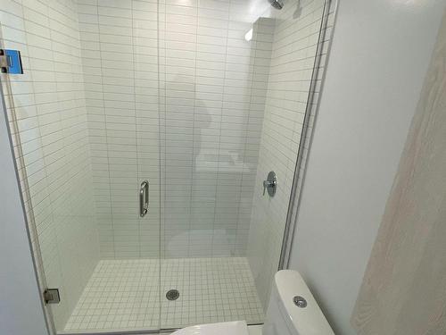 525-86 Dundas St E, Mississauga, ON - Indoor Photo Showing Bathroom