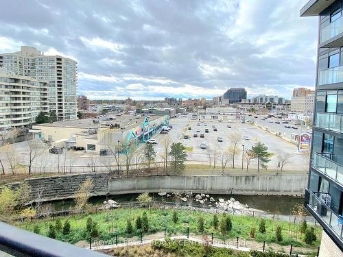 525-86 Dundas St E, Mississauga, ON - Outdoor With Balcony