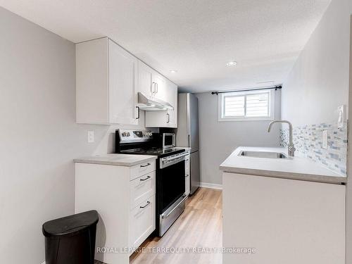 739 Upper Gage Ave, Hamilton, ON - Indoor Photo Showing Kitchen